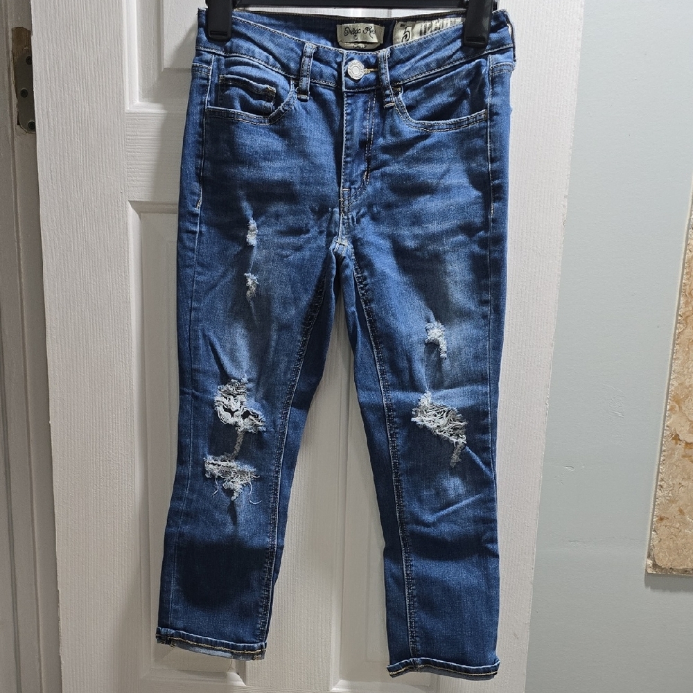 Indigo Rein Medium Wash Distressed Cropped Jeans Juniors size 5